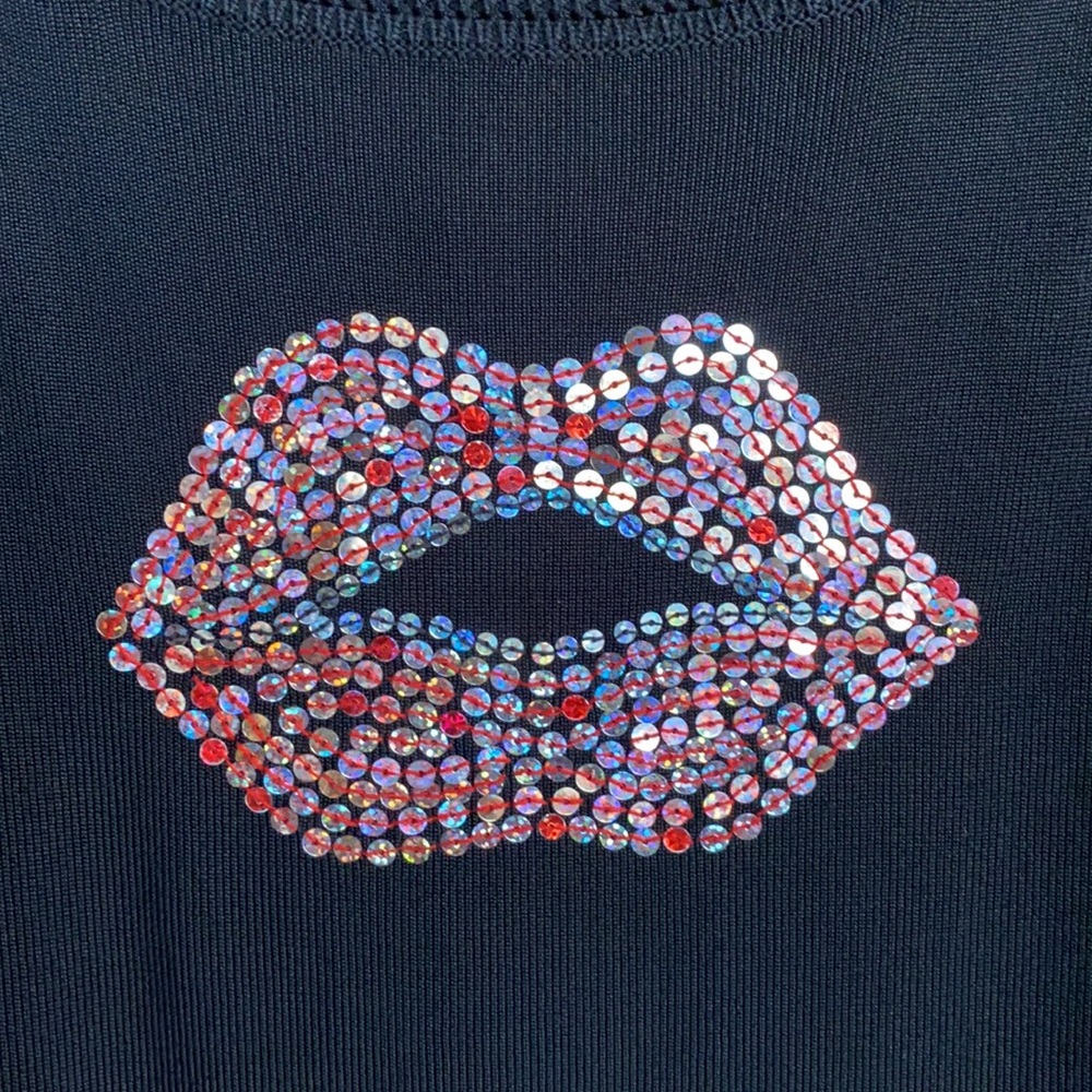 Y2K Sweaterworks 💋Sequin Embellished Knit Tank Top - Picture 2 of 6